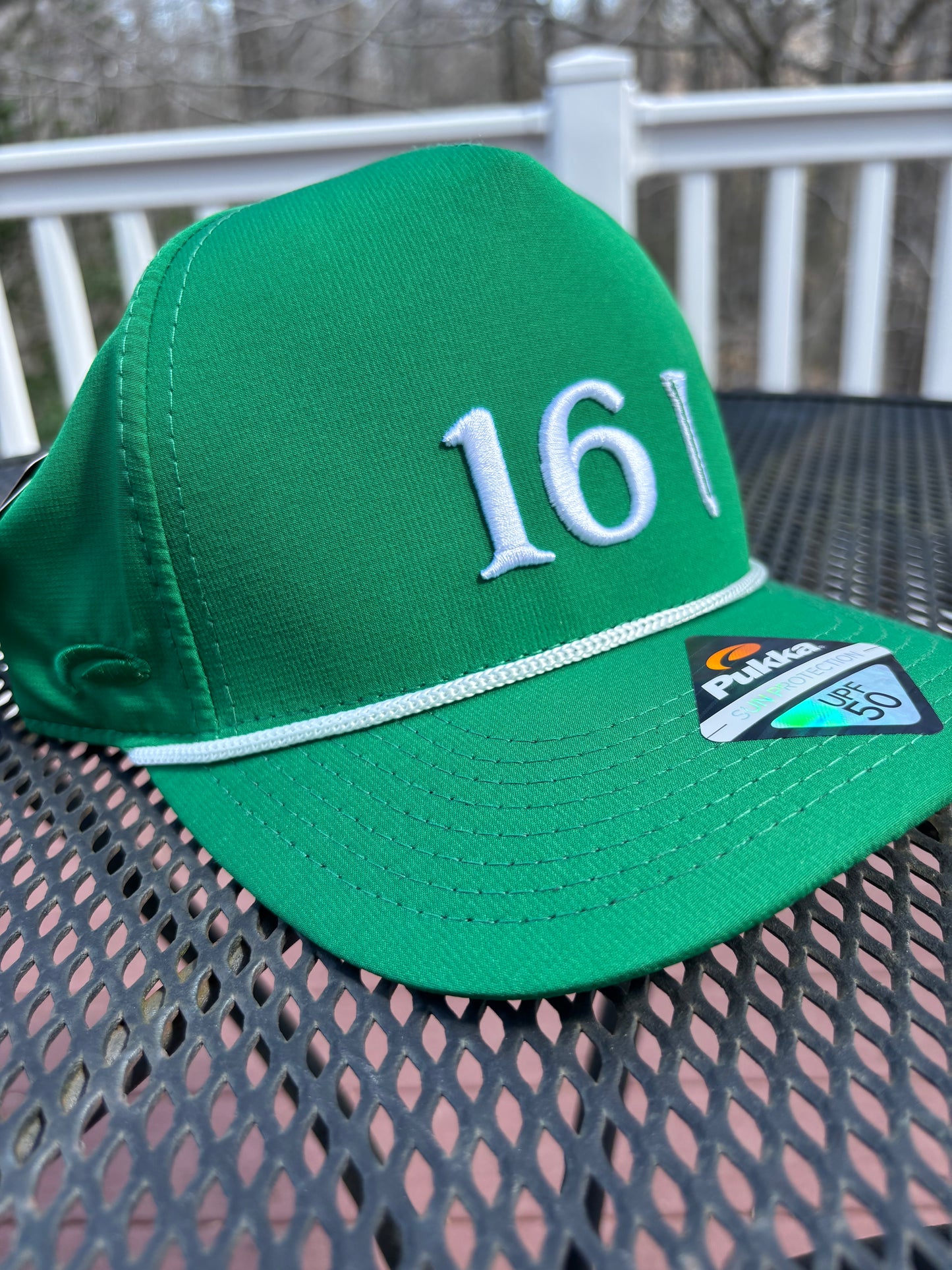 16 Tee Hat